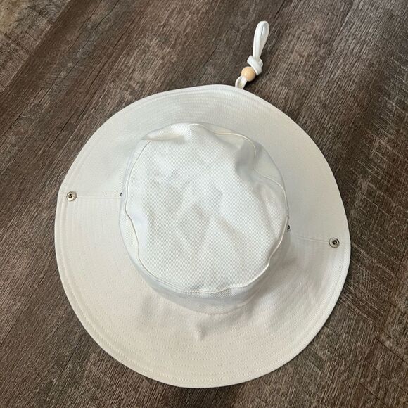 Wyeth Birdie Bucket Hat - Picture 3 of 6